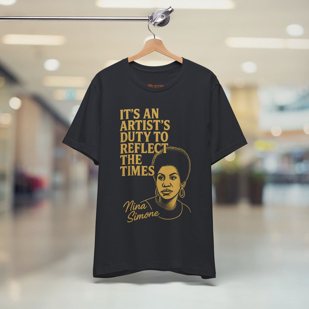 Hnging black TShirt 